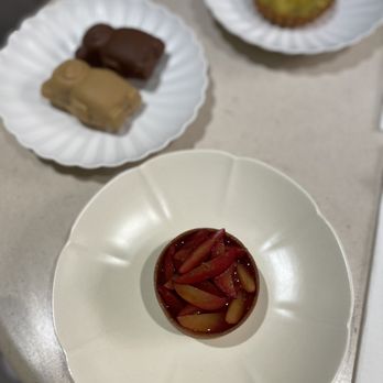 Lysee - Pluot Tart, Teddy Bear Duo - Desserts Near Me - New York, New York Lysee - Pluot Tart, Teddy Bear Duo - Desserts Near Me - New York, New York