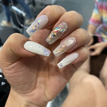 Mini Master Nail & Spa - Nail Salons Near Me - Brooklyn, New York