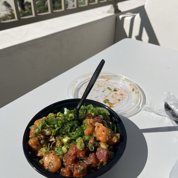 Bear Flag Fish - Poke bowl - Seafood Near Me - Newport Beach, California