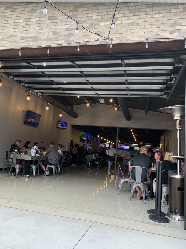 JACK’S PLACE Updated May 2024 124 N Cherry St, Flushing, Michigan