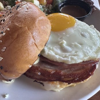Pacific Social - Breakfast sandwich - New American Near Me - San Diego, California Pacific Social - Breakfast sandwich - New American Near Me - San Diego, California