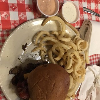 The Trace Grill - Minnesota Fats Burger - American Near Me - Ridgeland, Mississippi The Trace Grill - Minnesota Fats Burger - American Near Me - Ridgeland, Mississippi
