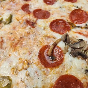 Chumpys Pizzeria - A mushroom pepperoni jalapeño pizza - Pizza Near Me - Sayre, Pennsylvania Chumpys Pizzeria - A mushroom pepperoni jalapeño pizza - Pizza Near Me - Sayre, Pennsylvania