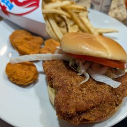 Wendy's - Nuggets, crispy chicken, large fries