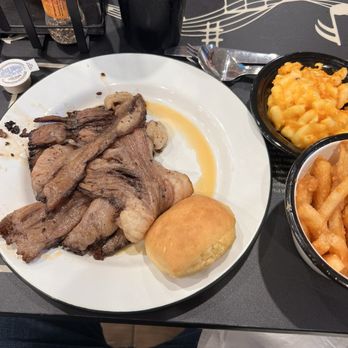 Fiddler’s - cold fatty beef brisket and a sad biscuit - Comfort Food Near Me - Hillsville, Virginia
