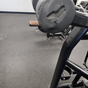 TruFit Gym - torn weight equipment - Gyms Near Me - Midland, Texas TruFit Gym - torn weight equipment - Gyms Near Me - Midland, Texas