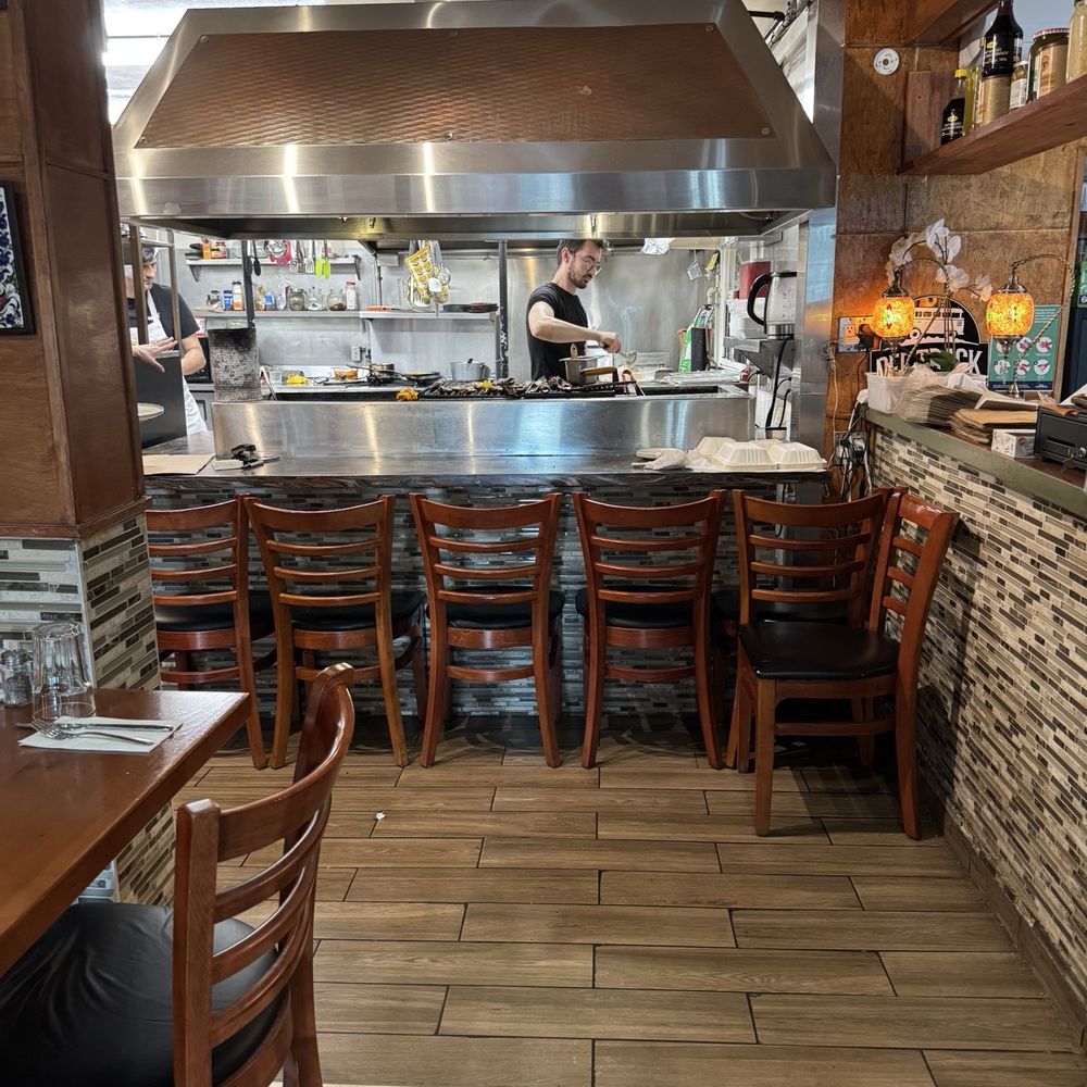 Istanbul Kebab House - Turkish Near Me - Halifax, Nova Scotia