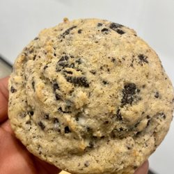 Simply Sweet Confections - Cookies n Cream Cookie