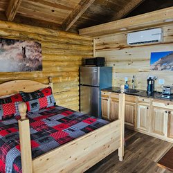 Wild Horse Station Inn & RV Park