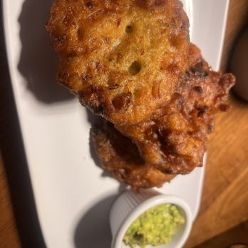 Dunns River Lounge - Codfish Fritters and Guacomole - Lounges Near Me - Rockville Centre, New York
