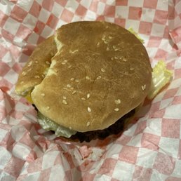 One of the Worst Cheese Burger I've ever Sat in front of. One of the Worst Cheese Burger I've ever Sat in front of.