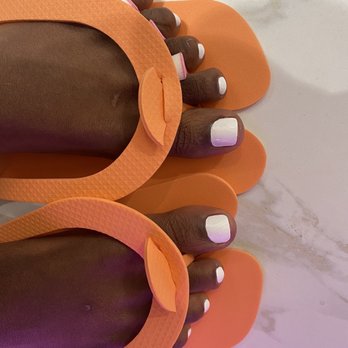 Luxy Nails and Spa - Uneven big toes AGAIN but clean work (no paint on skin) - Nail Salons Near Me - Melbourne, Florida Luxy Nails and Spa - Uneven big toes AGAIN but clean work (no paint on skin) - Nail Salons Near Me - Melbourne, Florida