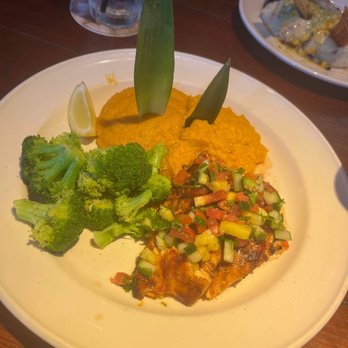 Bahama Breeze - Tequila Sunburn Glazed Salmon - Seafood Near Me - Altamonte Springs, Florida Bahama Breeze - Tequila Sunburn Glazed Salmon - Seafood Near Me - Altamonte Springs, Florida