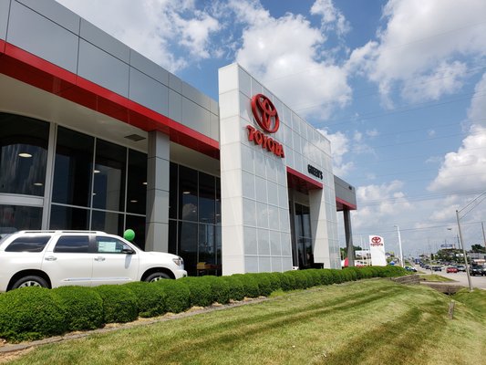 GREEN’S TOYOTA OF LEXINGTON - Updated May 2025 - 83 Photos & 94 Reviews ...