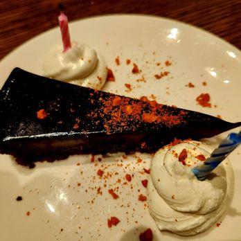 The Bridgewater Modern Grill - Flourless chocolate cake - Desserts Near Me - Milwaukee, Wisconsin The Bridgewater Modern Grill - Flourless chocolate cake - Desserts Near Me - Milwaukee, Wisconsin
