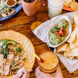Ojos Locos Sports Cantina - Downey