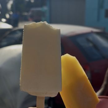 Rolls of Heaven - Coconut and passion fruit palleta - Ice Cream & Frozen Yogurt Near Me - Culebra, Puerto Rico Rolls of Heaven - Coconut and passion fruit palleta - Ice Cream & Frozen Yogurt Near Me - Culebra, Puerto Rico