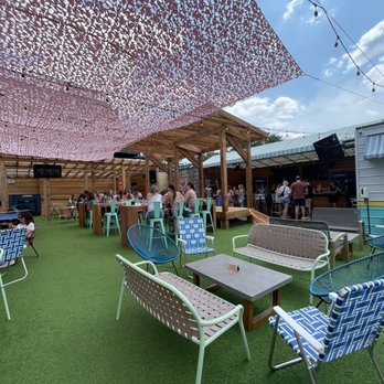 Paradise Park - Upstairs bar - Pizza Near Me - Chicago, Illinois