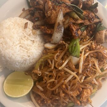 Thai Country Restaurant - Thai Near Me - Clovis, California Thai Country Restaurant - Thai Near Me - Clovis, California