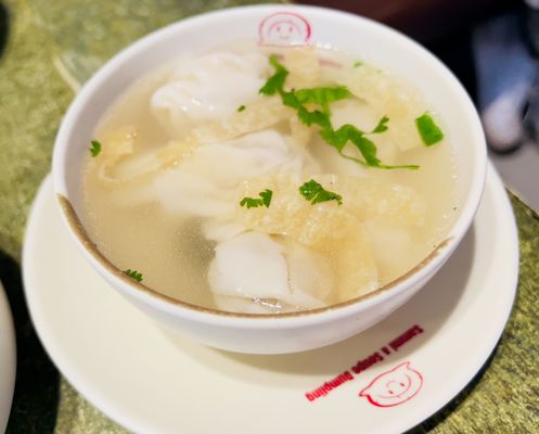Sammi & Soupe Dumpling - (Ste-Catherine St. O) by null