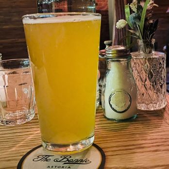 The Bonnie - Allagash - Cocktail Bars Near Me - Astoria, New York The Bonnie - Allagash - Cocktail Bars Near Me - Astoria, New York