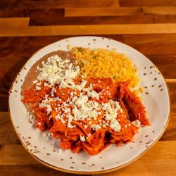 Mar Y Mar - Chilaquiles Rojos
