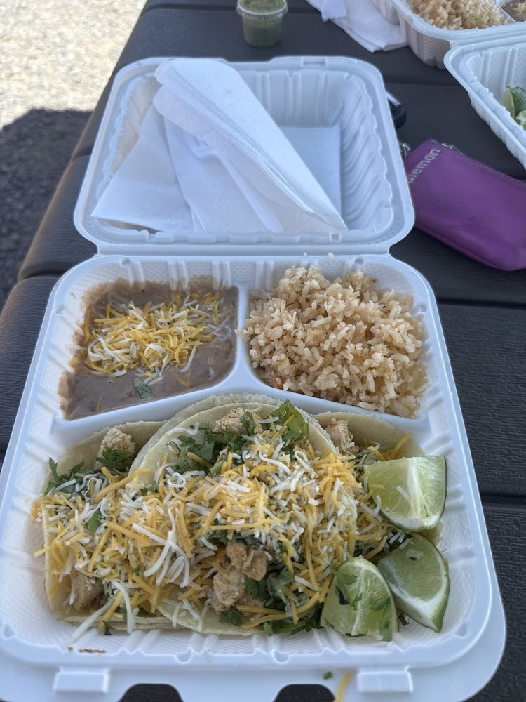 Nico's Tacos Logo