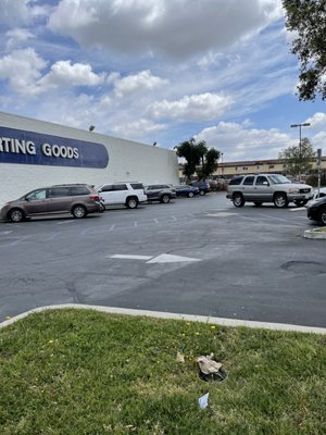 Big 5 Sporting Goods by null