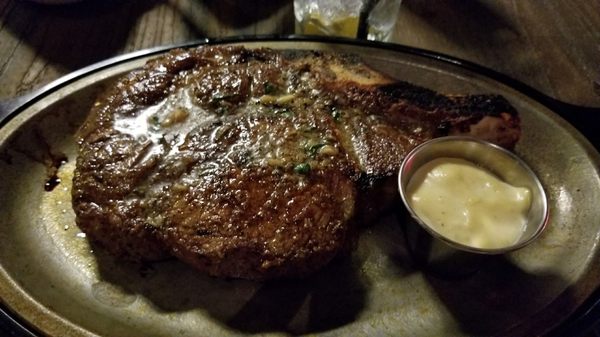 Lou & Mickey's by null