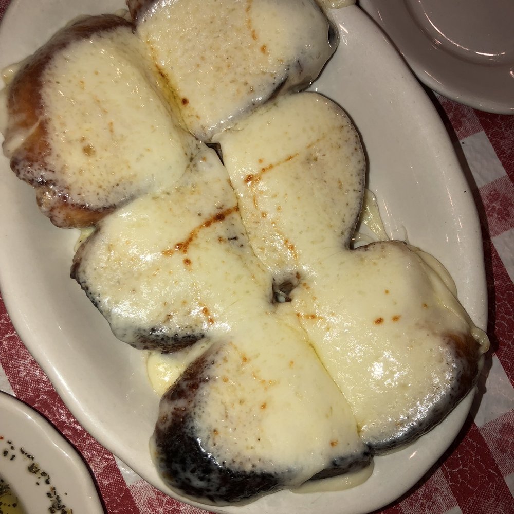 Chef's Restaurant - cheesey garlic bread - Italian Near Me - Buffalo, New York Chef's Restaurant - cheesey garlic bread - Italian Near Me - Buffalo, New York