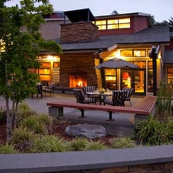 Cedarbrook Lodge - Hotels Near Me - SeaTac, Washington