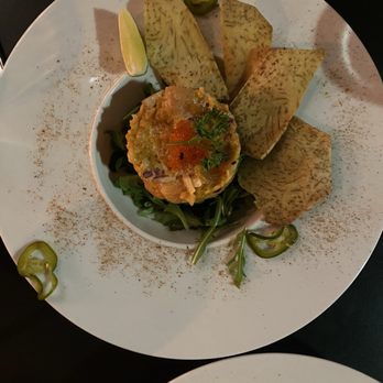 Shushuto - salmon tartare - Tapas Bars Near Me - Montreal, Quebec