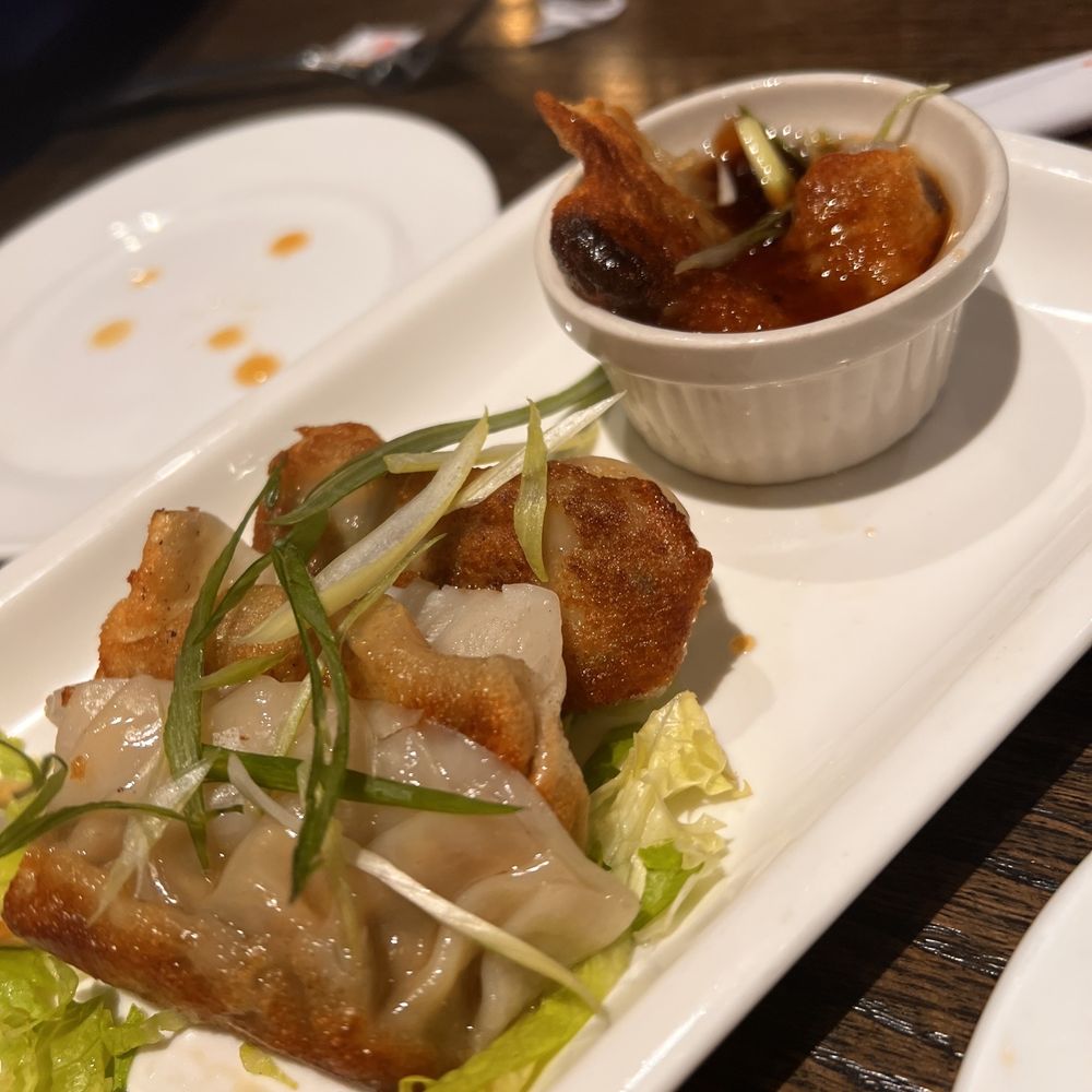 Yuzu Kitchen - 6 Piece Gyoza - Ramen Near Me - Pittsburgh, Pennsylvania