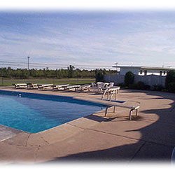 Mil's Motel & Cottages