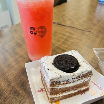 Minon Cake - Salted Oreo Cream and Watermelon Bobo (Watermelon Green Tea with White Crystal Agar boba)! - Bubble Tea Near Me - Los Angeles, California Minon Cake - Salted Oreo Cream and Watermelon Bobo (Watermelon Green Tea with White Crystal Agar boba)! - Bubble Tea Near Me - Los Angeles, California
