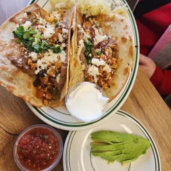 Carol's Restaurant - Breakfast & Brunch Near Me - West Sacramento, California