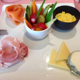 Brunch (first course). Brunch (first course).