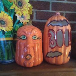 Cozy Melts - Two of the pieces I did! Great place to relax!!!