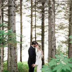 Lost Anchor Cabins - Beautiful Weddings at Lost Anchor Cabins