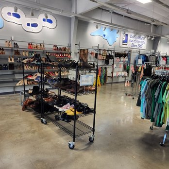 Goodwill - Wendover Rd - Thrift Stores Near Me - Charlotte, North Carolina