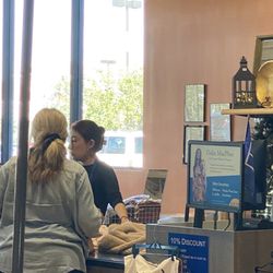 Goodwill Chula Vista East Retail Store - BAD CASHIER!!!