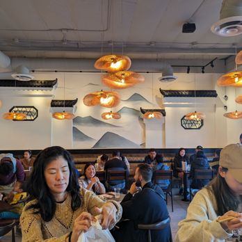 Seven Grams - Interior. - Chinese Near Me - Tustin, California Seven Grams - Interior. - Chinese Near Me - Tustin, California