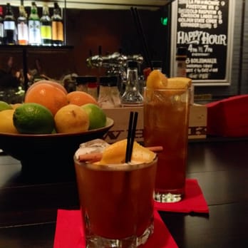 Bar 821 - Two specialty cocktails - Lounges Near Me - San Francisco, California Bar 821 - Two specialty cocktails - Lounges Near Me - San Francisco, California