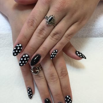Infinity Nails - I really wanted pointy nails and Mary did such an amazing job!!! I love this nail salon! - Nail Salons Near Me - Simi Valley, California