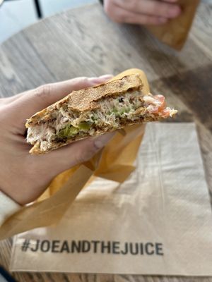 JOE & THE JUICE by null