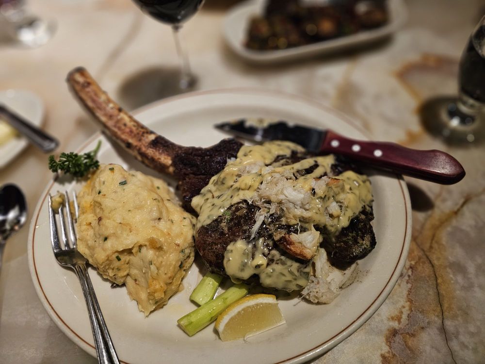 Daniel's Broiler - Lake Union