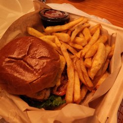 Capt'n Bill's Backyard Grill