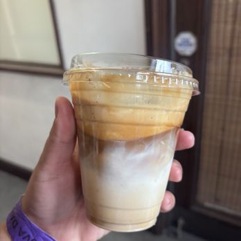 Mandarin Coffee Stand - Vienna Latte - Coffee & Tea Near Me - Pasadena, California Mandarin Coffee Stand - Vienna Latte - Coffee & Tea Near Me - Pasadena, California