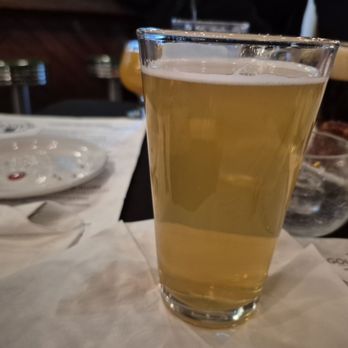 The Lockview - Einstock Icelandic White Ale - American Near Me - Akron, Ohio
