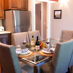 Two Thirty-Five Luxury Suites - Foss Creek suite kitchen/dining